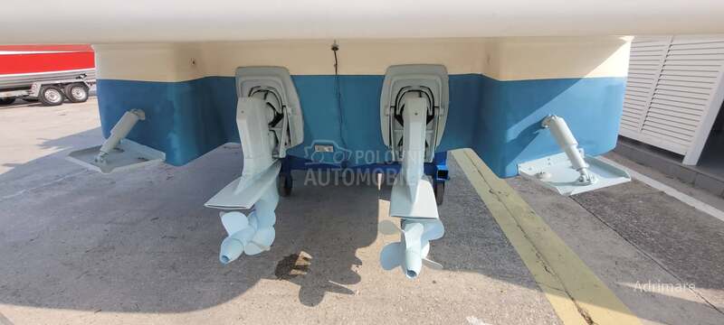 Gobbi 345 SC Cabin cruiser