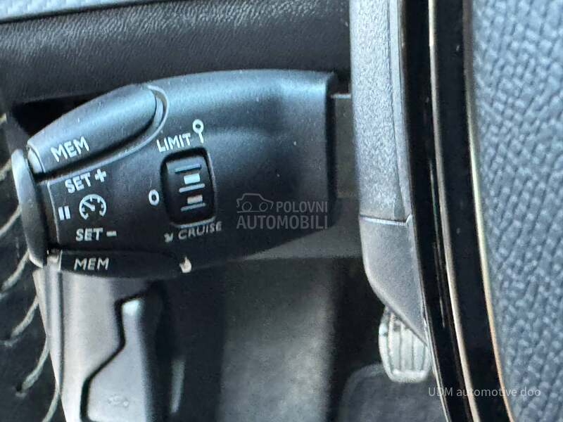 Peugeot 208 1.2 active