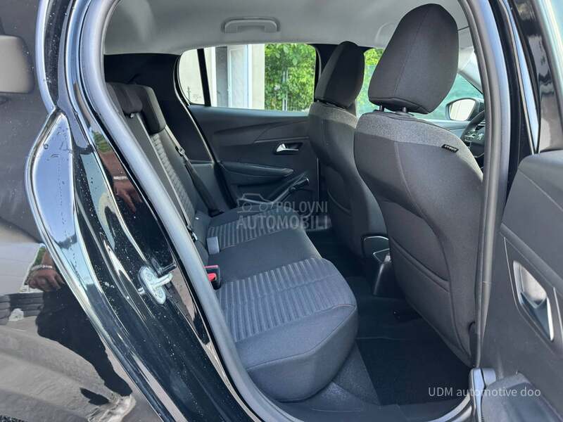 Peugeot 208 1.2 active