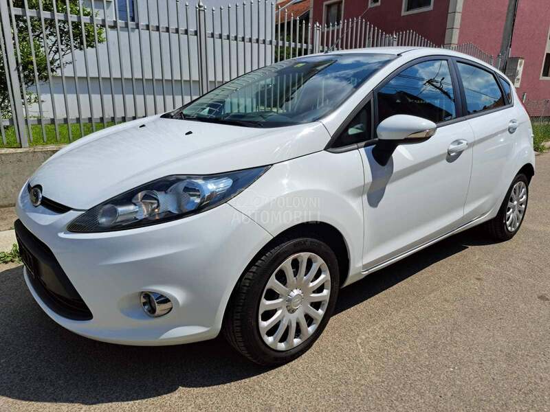 Ford Fiesta 1.4 PREELEPA  2013