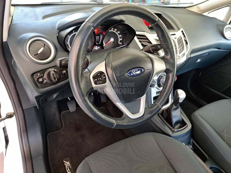 Ford Fiesta 1.4 PREELEPA  2013