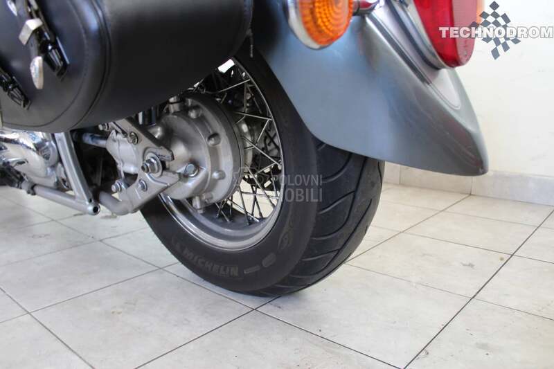 Yamaha XVS 1100 DRAGSTAR