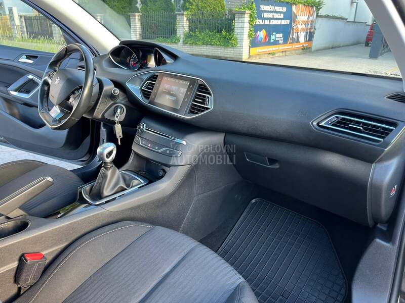 Peugeot 308 1.6HDI Švajcarac