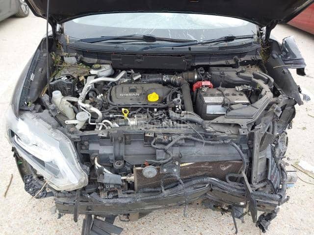 Nissan X-Trail 1.6 R9M 2016. god. -  kompletan auto u delovima