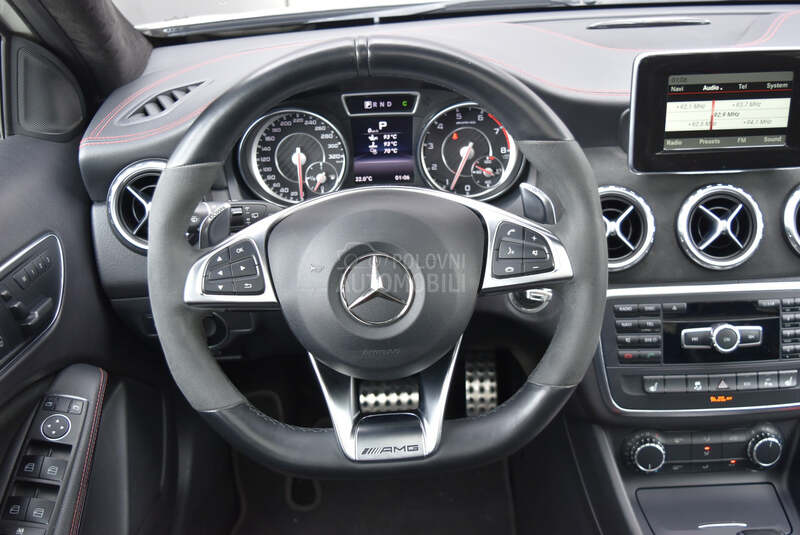 Mercedes Benz GLA 45 AMG 4 Matic