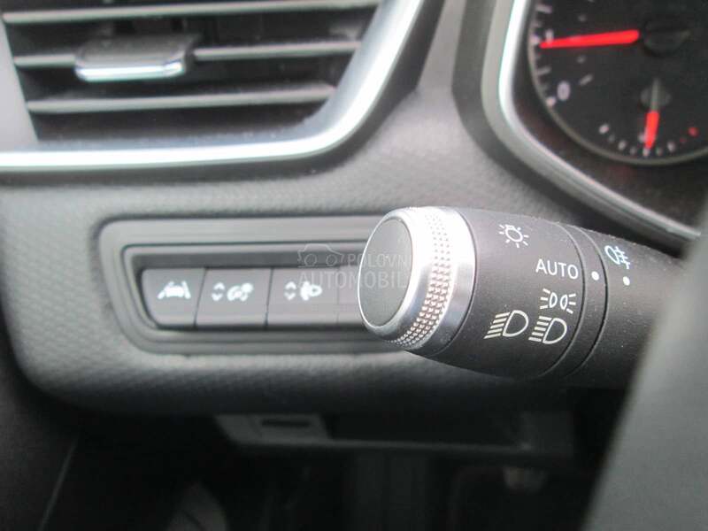 Renault Clio 1.0 sce