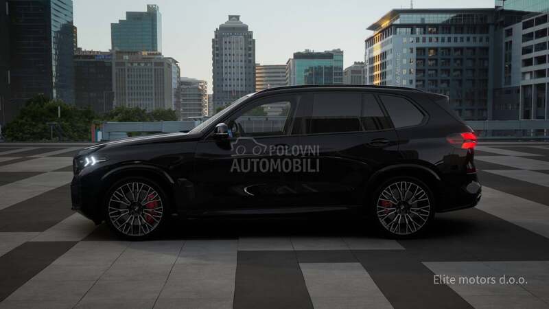 BMW X5 M60i