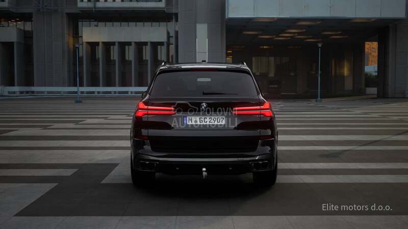 BMW X5 M60i