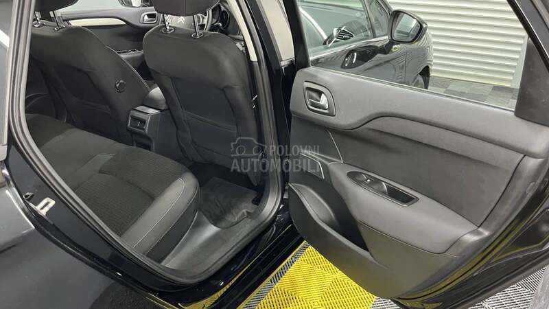 Citroen C4 P R E M I U M NA VI