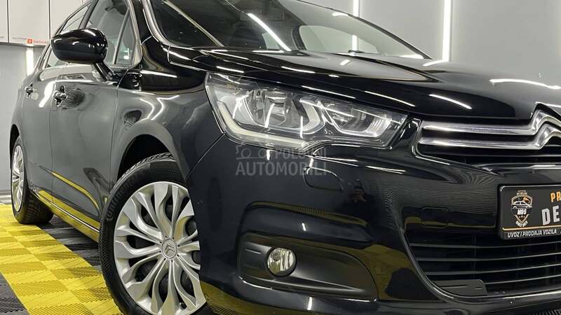 Citroen C4 P R E M I U M NA VI