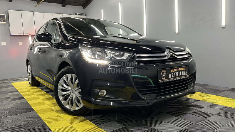 Citroen C4 P R E M I U M NA VI
