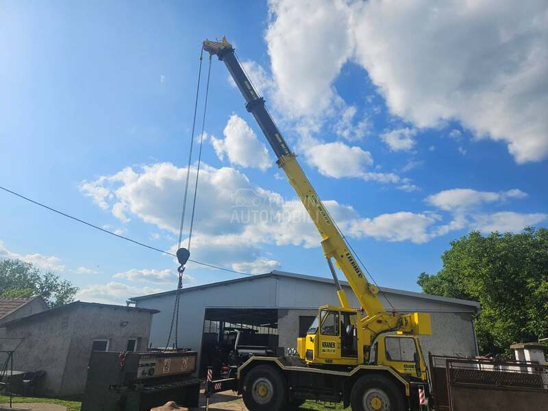 Liebherr LTM 1022