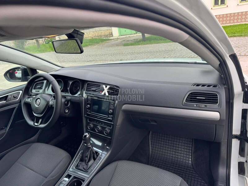 Volkswagen Golf 7 