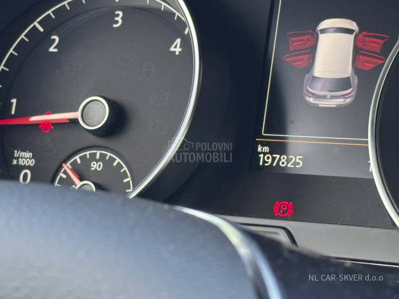 Volkswagen Golf 7 1.6TDI HIGHLINE