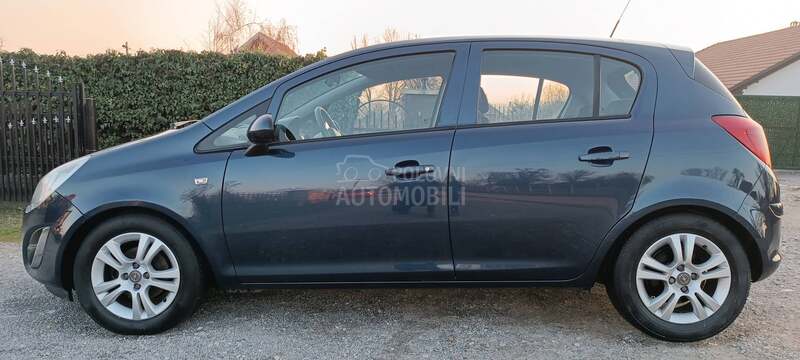 Opel Corsa D 1.3 NAV