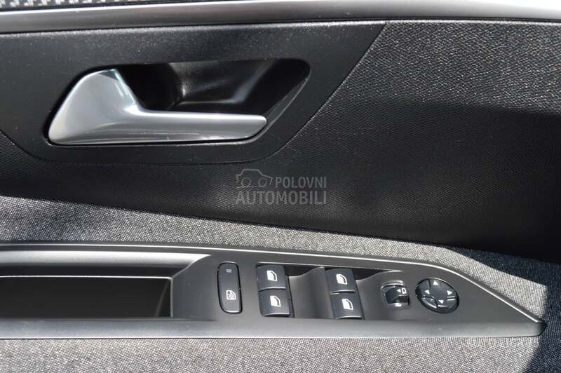 Peugeot 3008 1.5 BlueHDi130 Busin