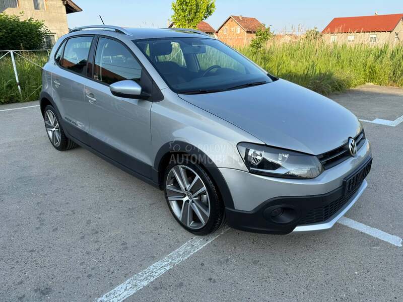 Volkswagen Cross Polo 1.2tsi/SER VISNA/DSG