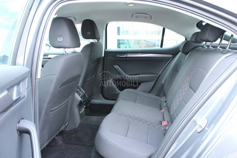 Škoda Superb 1.5 TSI Active AG