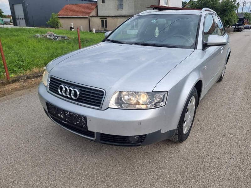 Delovi za Audi A4 2003. god.