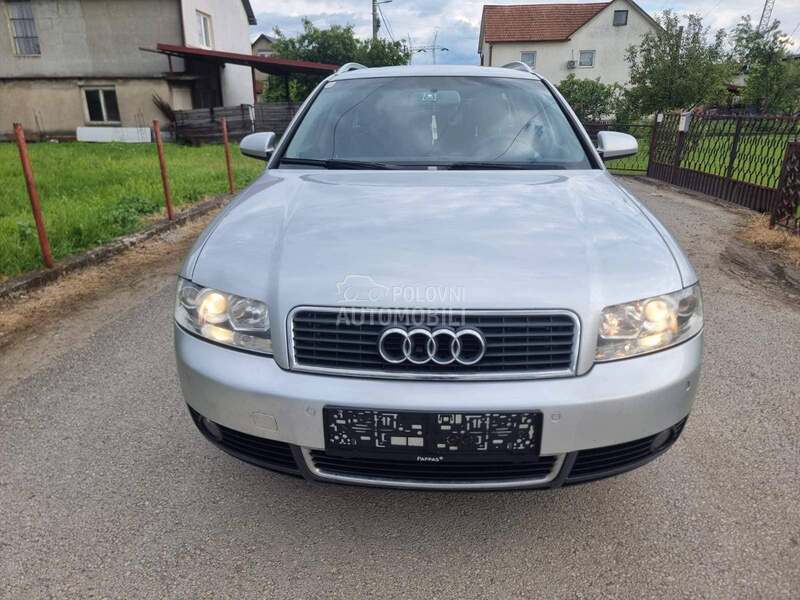 Delovi za Audi A4 2003. god.