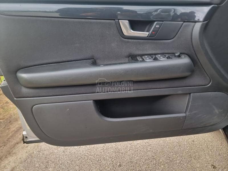 Delovi za Audi A4 2003. god.