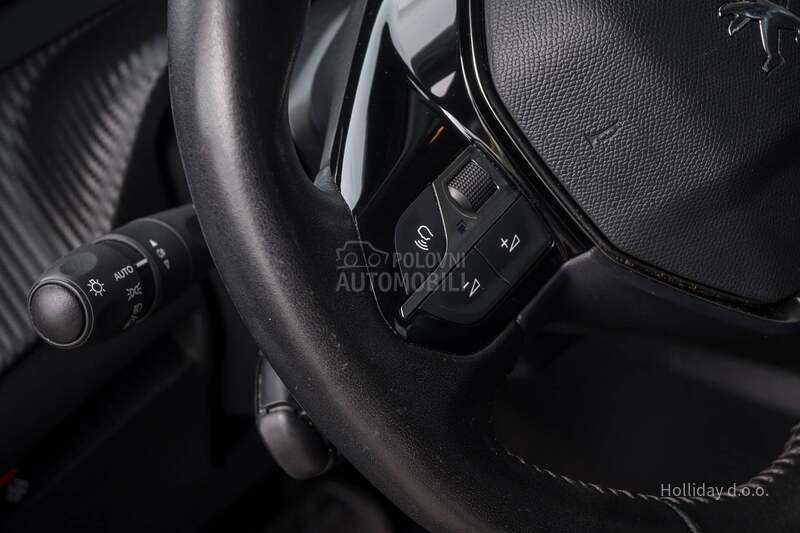 Peugeot 2008 1.2PureTech  Nav Led
