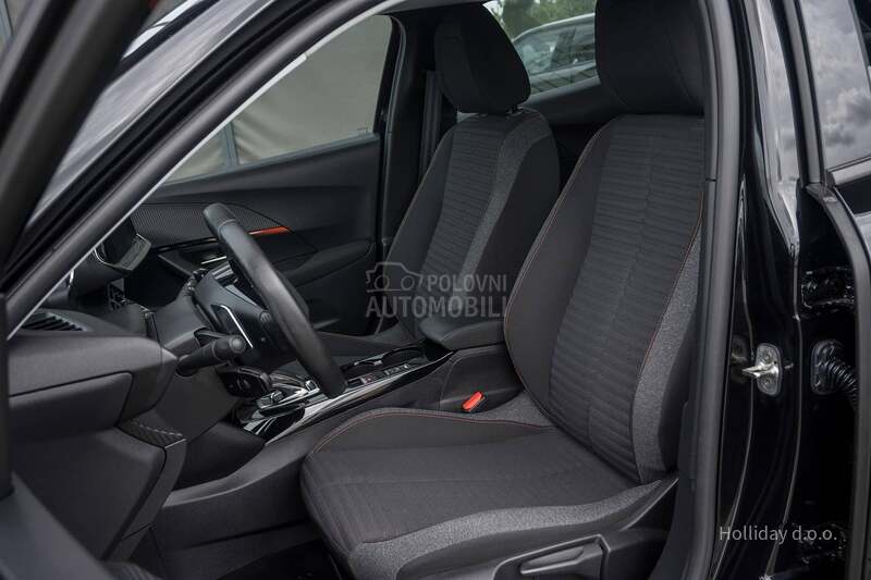 Peugeot 2008 1.2PureTech  Nav Led