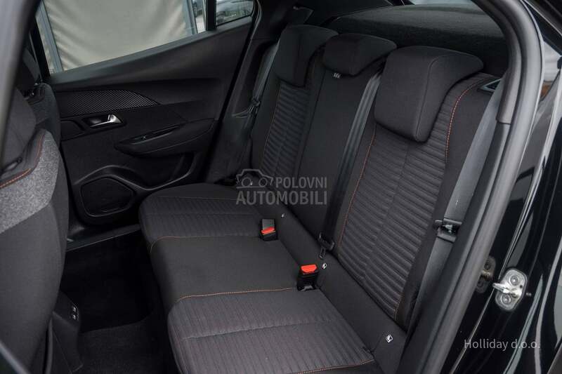 Peugeot 2008 1.2PureTech  Nav Led