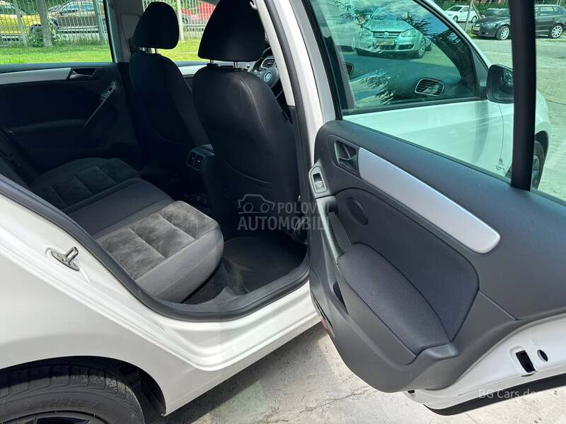 Volkswagen Golf 6 1.6TDI DSG7 HIGHLINE
