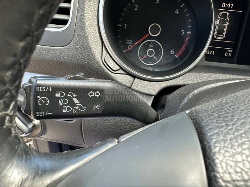 Volkswagen Golf 6 1.6TDI DSG7 HIGHLINE