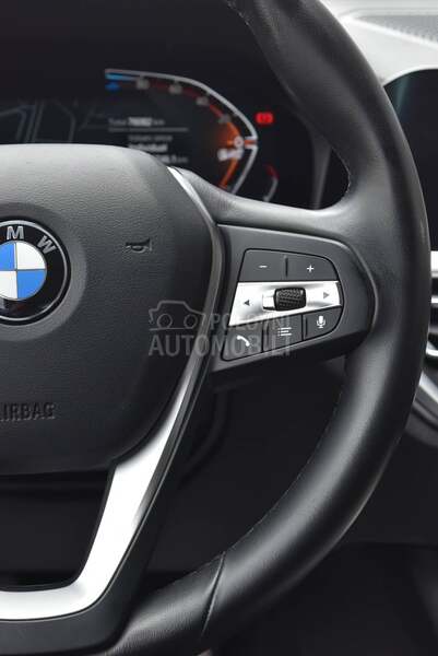 BMW 320 xDrive AT