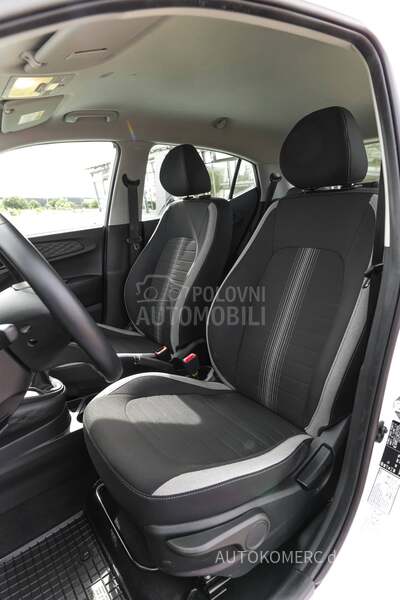 Hyundai i10 1.0 MPI Aut