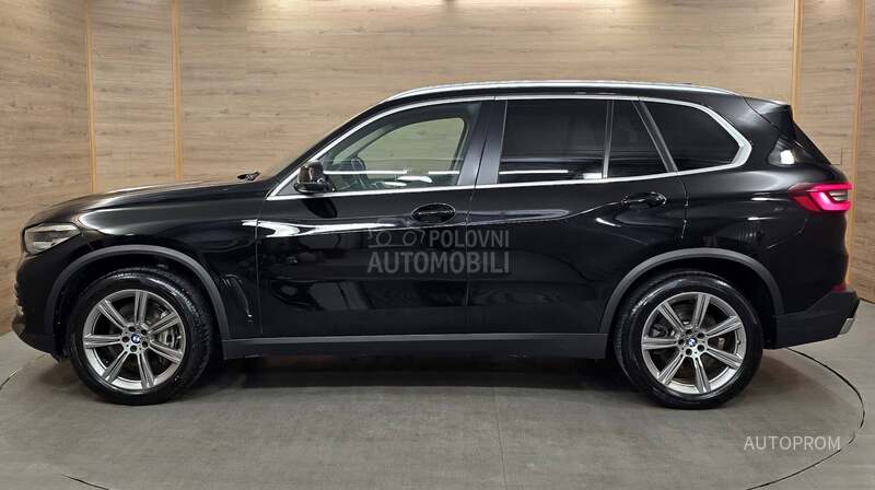 BMW X5 3.0d Xdrive VAZDUH