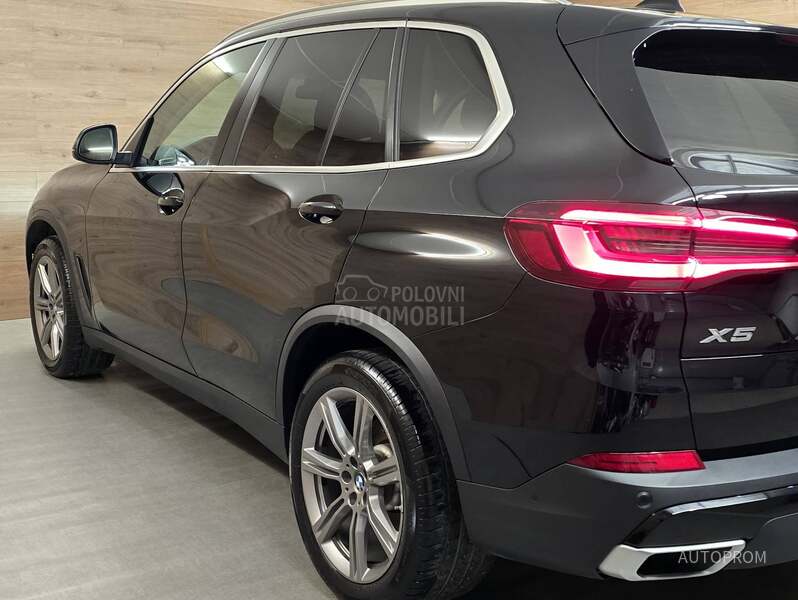 BMW X5 3.0d Xdrive VAZDUH