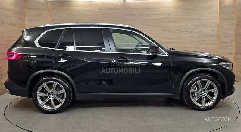 BMW X5 3.0d Xdrive VAZDUH