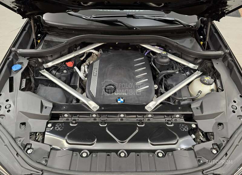 BMW X5 3.0d Xdrive VAZDUH