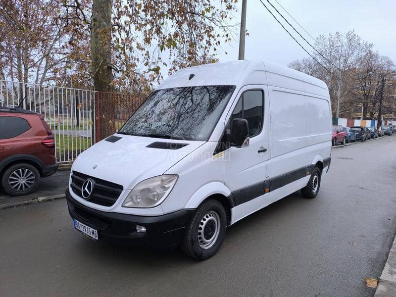 Mercedes Benz Sprinter 