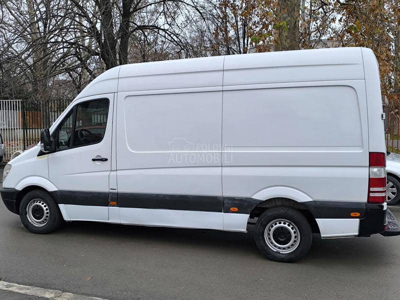 Mercedes Benz Sprinter 