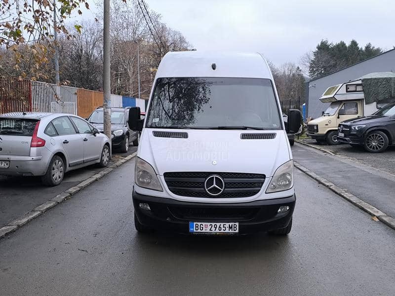 Mercedes Benz Sprinter 