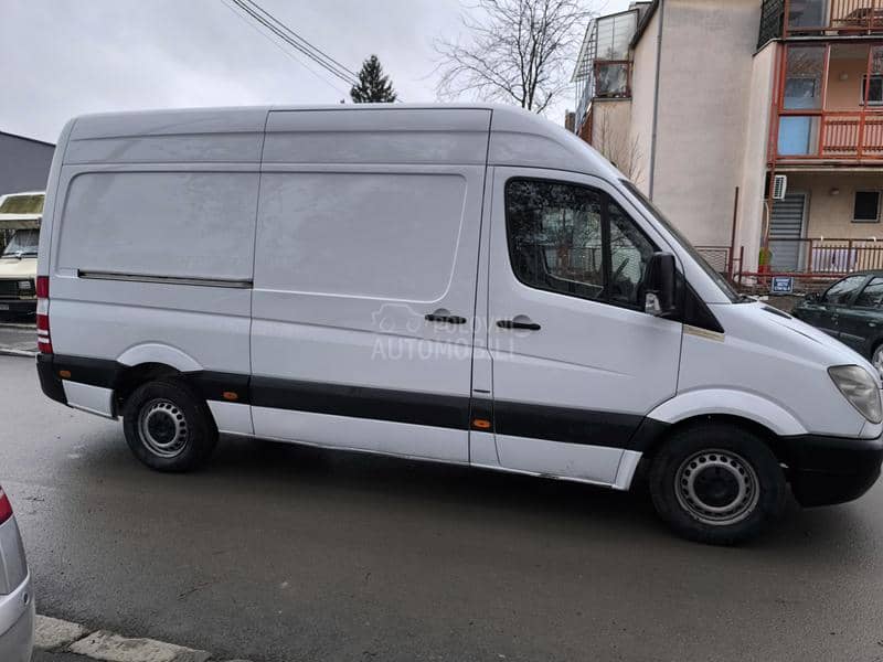 Mercedes Benz Sprinter 