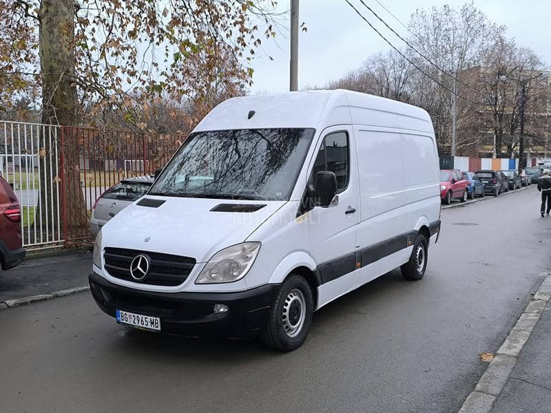 Mercedes Benz Sprinter 