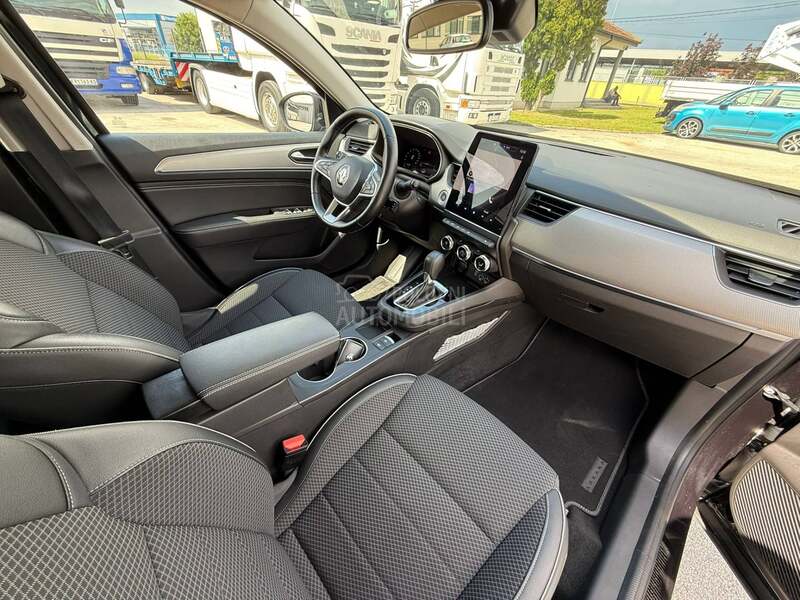 Renault Arkana 1.3 TCE INTENSE