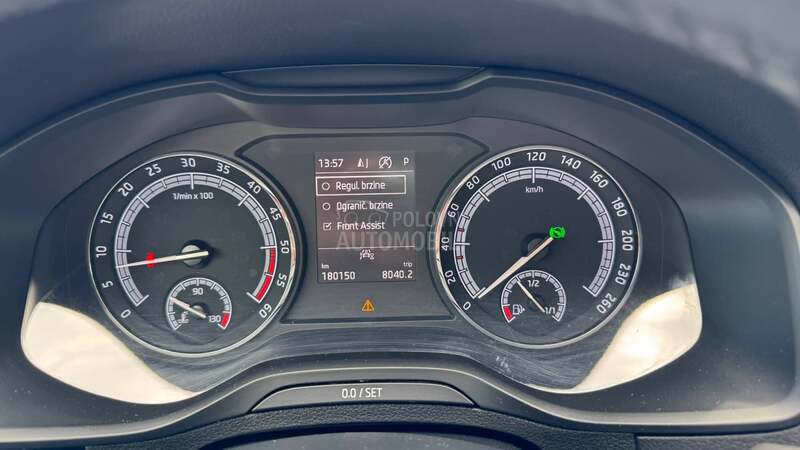Škoda Karoq 1.6TDI DSG NAV KAM
