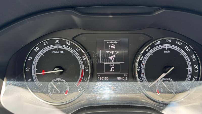 Škoda Karoq 1.6TDI DSG NAV KAM