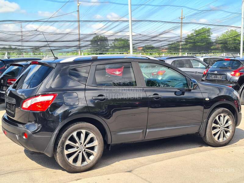 Nissan Qashqai 1.6 b P A N O KOZA