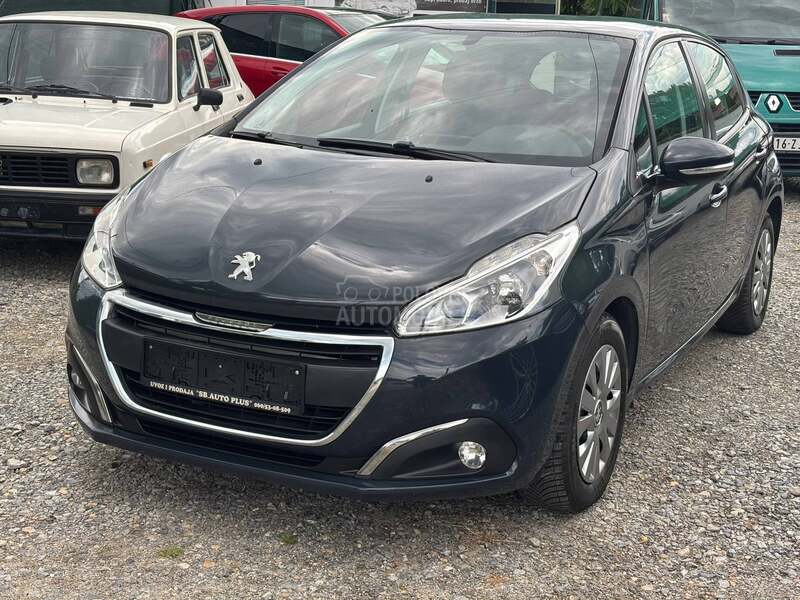 Peugeot 208 