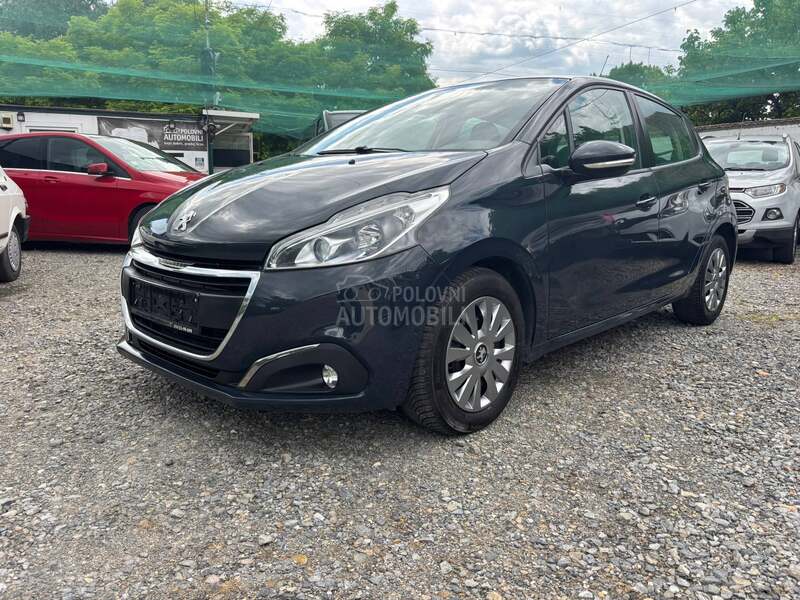 Peugeot 208 