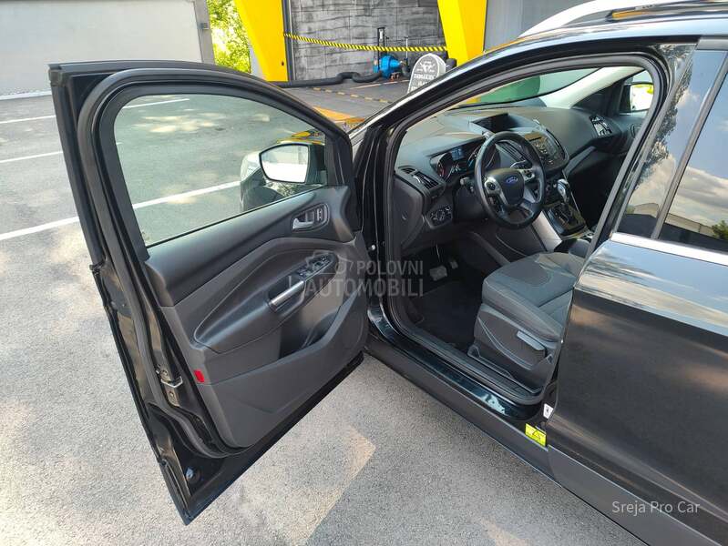 Ford Kuga 1.6 SCTi 4x4 CH