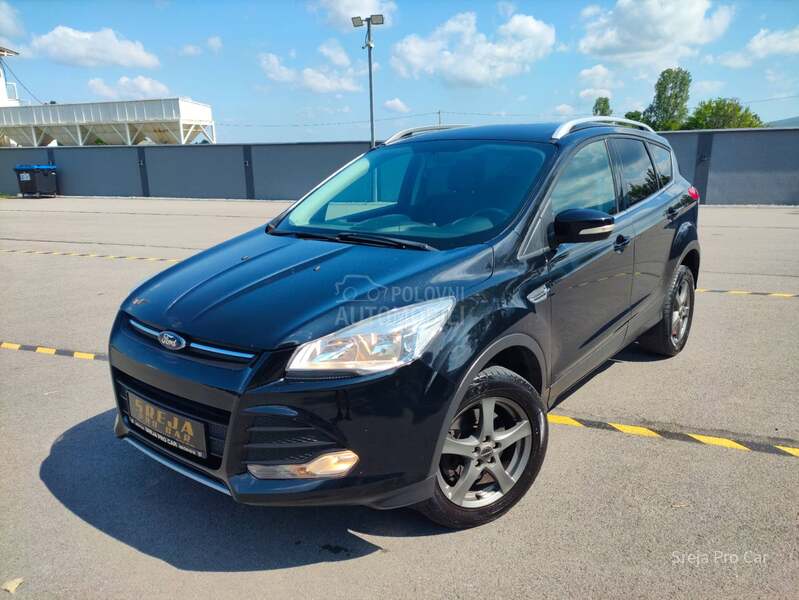 Ford Kuga 1.6 SCTi 4x4 CH