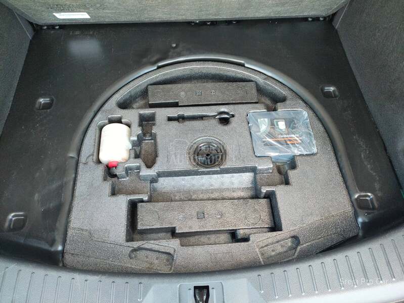 Ford Kuga 1.6 SCTi 4x4 CH